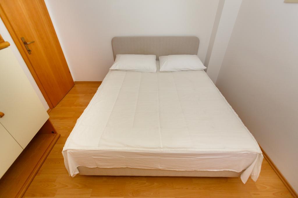 Apartman Snjezana マリンスカ エクステリア 写真