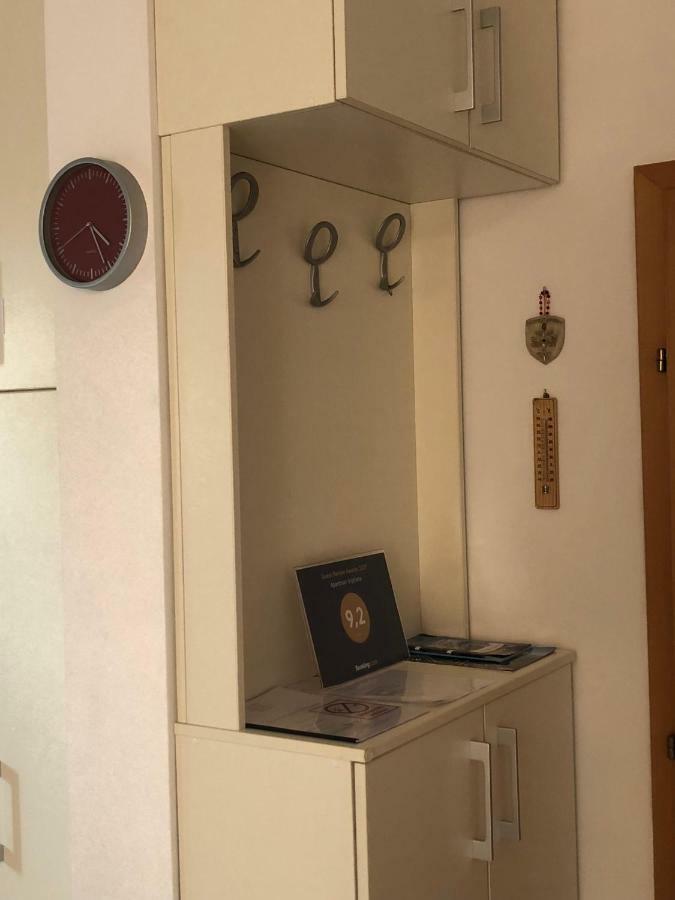 Apartman Snjezana マリンスカ エクステリア 写真