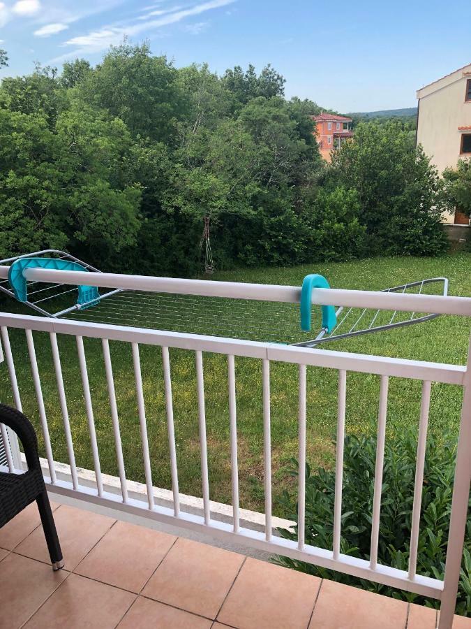 Apartman Snjezana マリンスカ エクステリア 写真